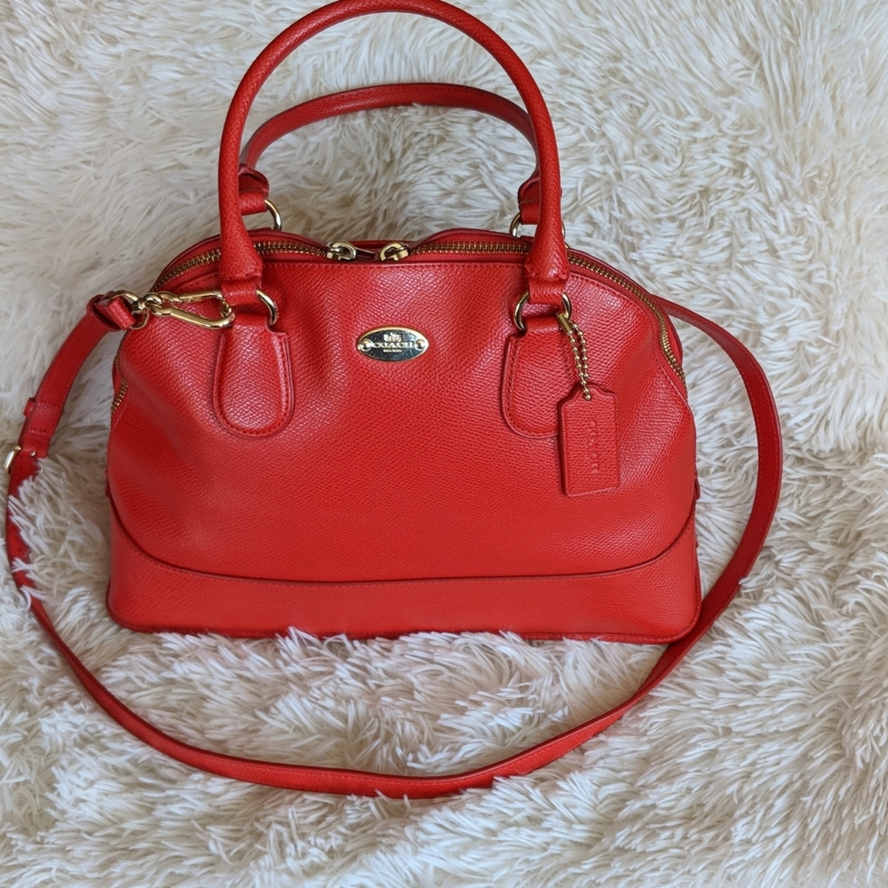COACH RED QUINN PURSE (BOWLING STYLE